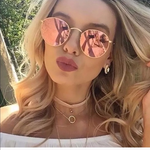 Rose Gold Round Sunglasses